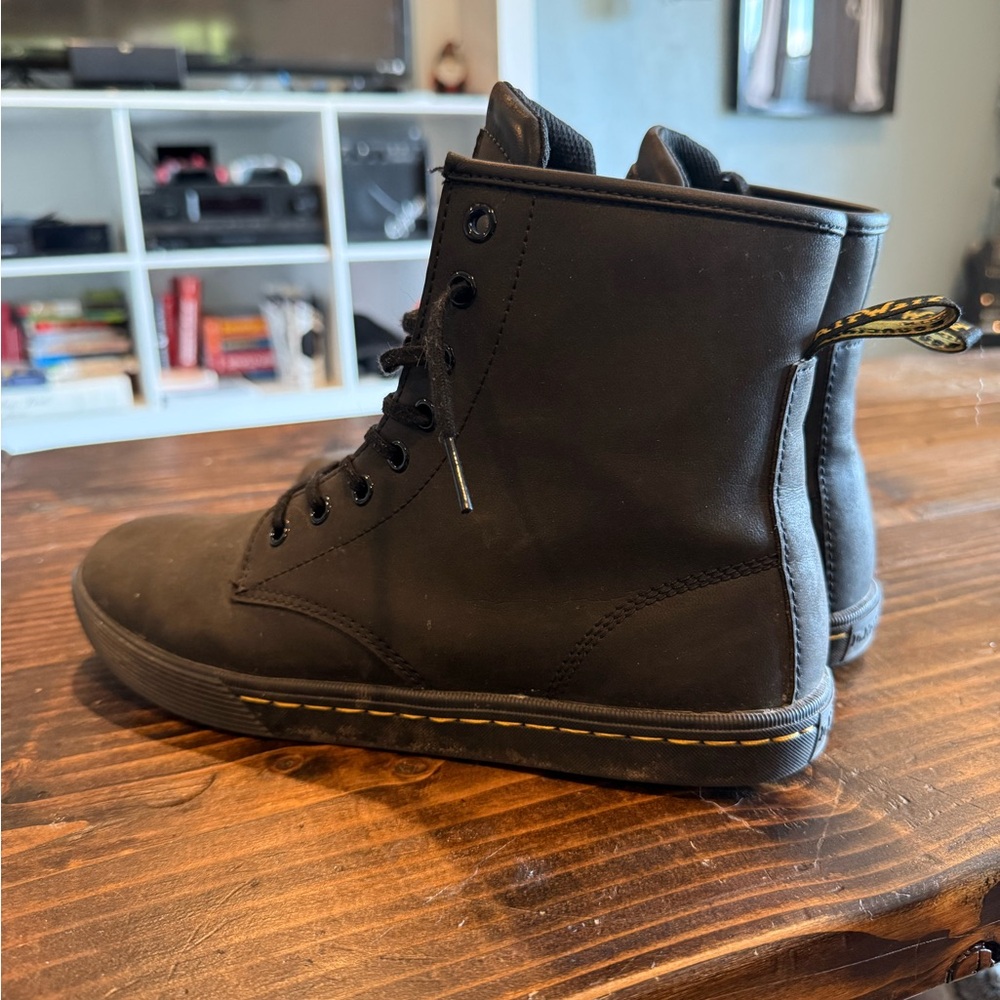 Dr. Martens Sheridan Matte Black Boots Women’s US 9